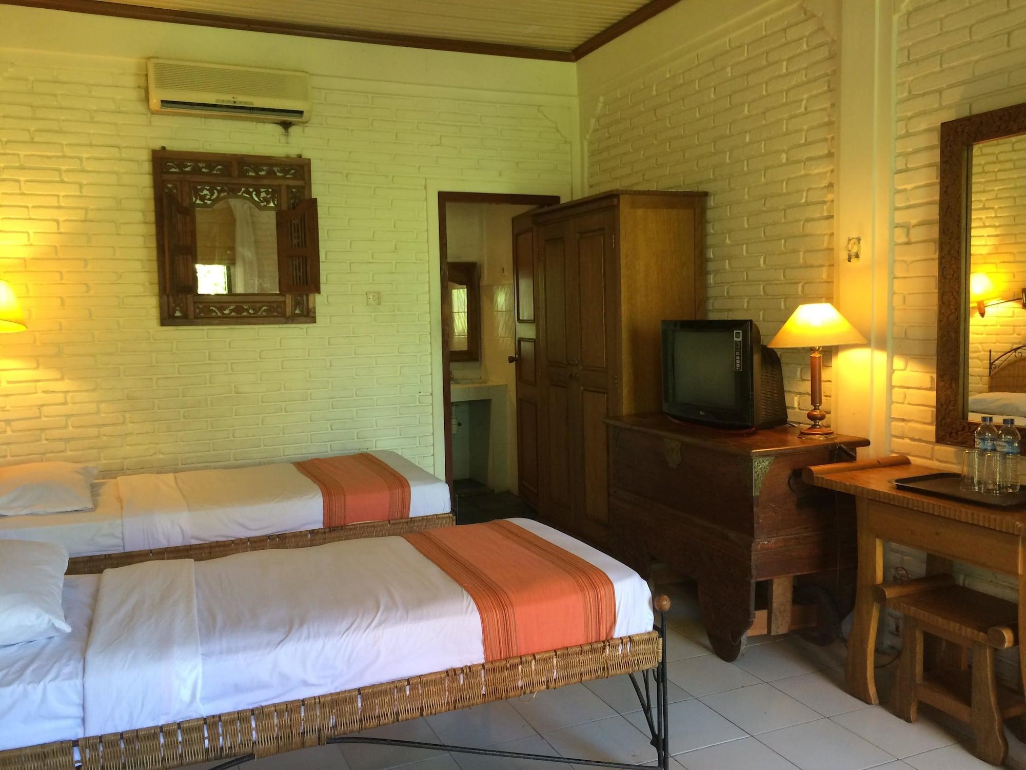 Restu Bali Hotel Legian Esterno foto