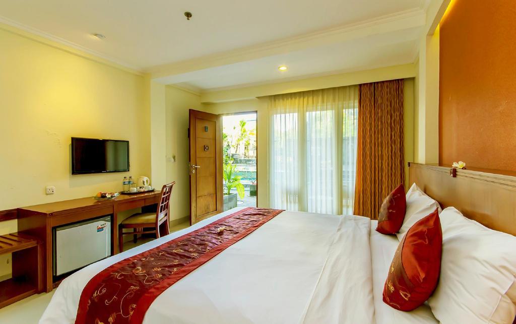 Restu Bali Hotel Legian Esterno foto