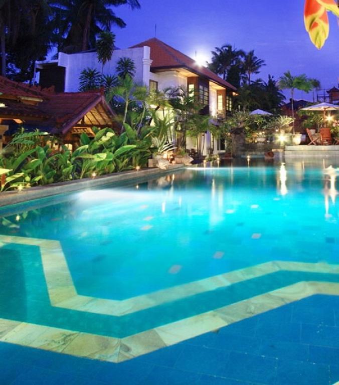 Restu Bali Hotel Legian Esterno foto